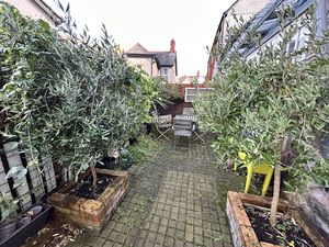 Photo 31- click for photo gallery